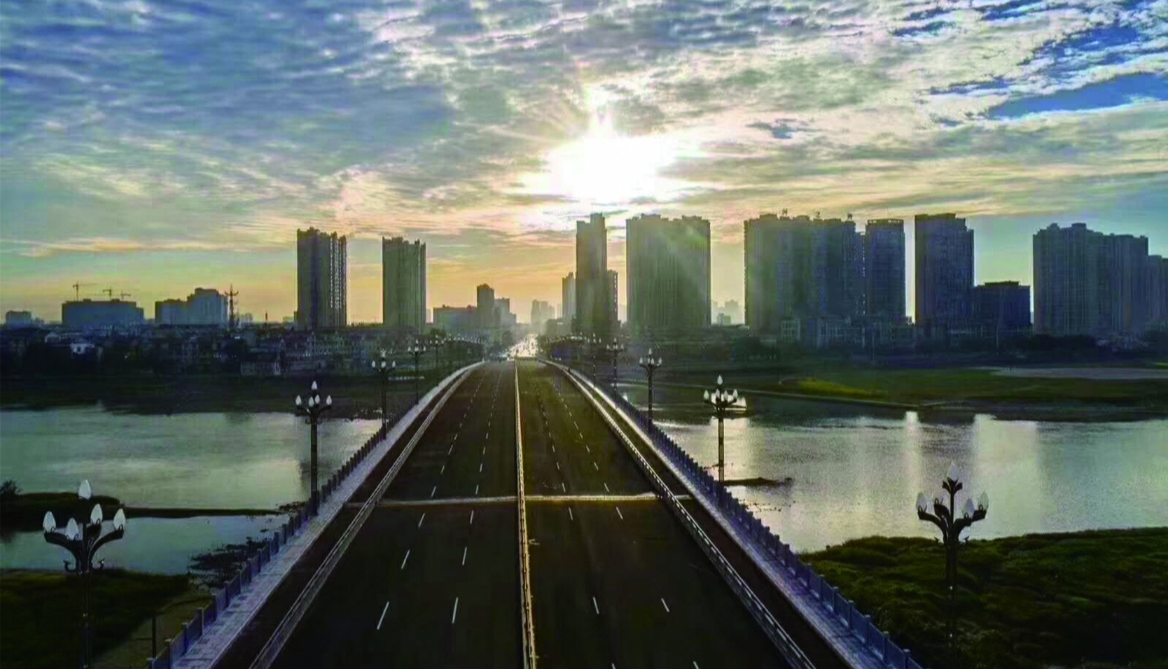 中铁八局集团第一工程琴鹤大道项目